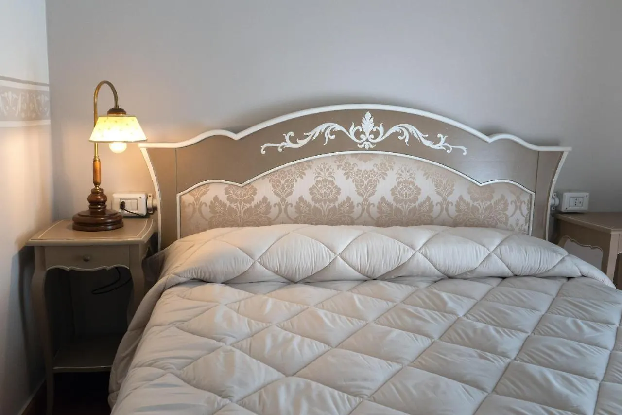 Hotel Rifugio La Foresta Vallombrosa 3*,  Italy